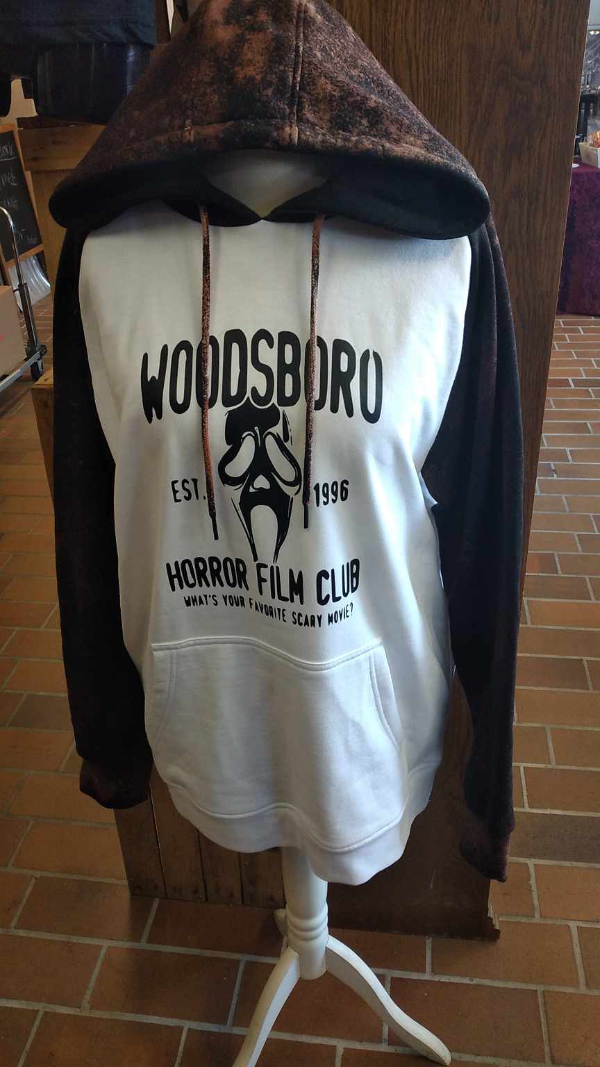 Horror Hoodie "Woodsboro", Größe L - EINZELSTÜCK